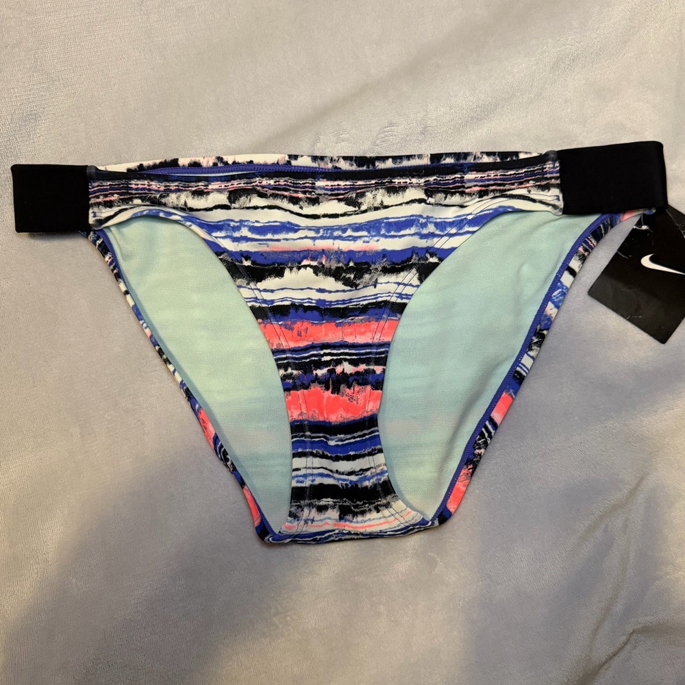 NWT Nike Women's Vibrant Striped Bikini Bottom